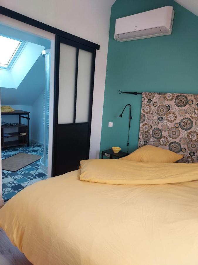 En Pleine Campagne, Proche Du Mans - Chambre D'Hotes Fillé Zewnętrze zdjęcie