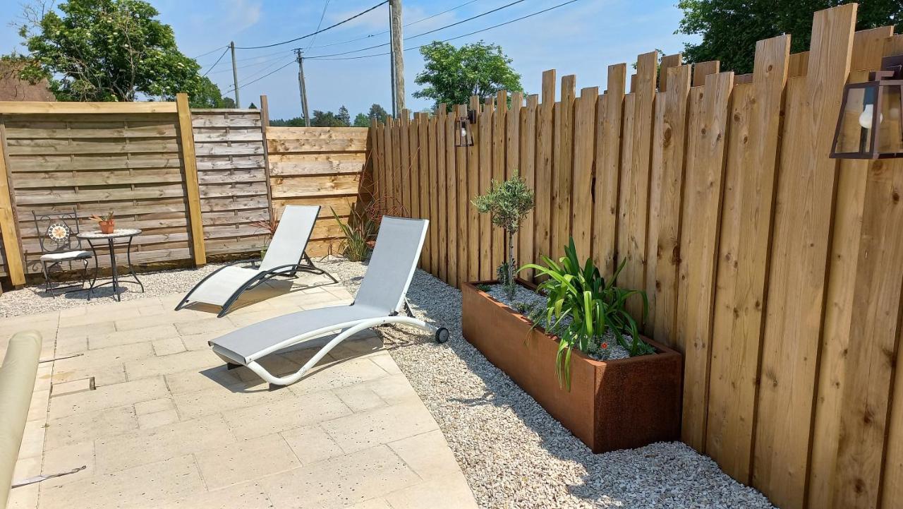 En Pleine Campagne, Proche Du Mans - Chambre D'Hotes Fillé Zewnętrze zdjęcie
